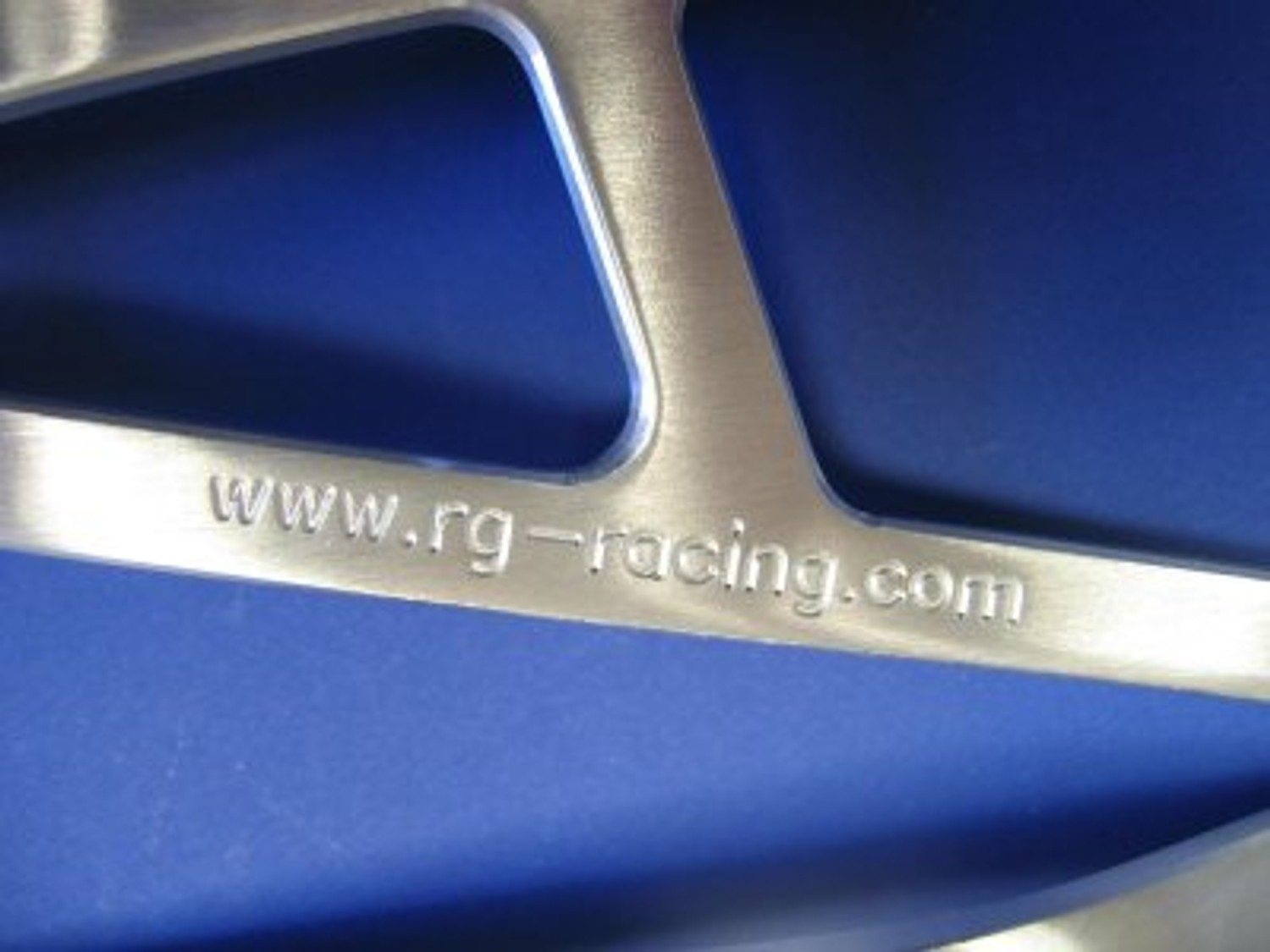 R&G Racing Exhaust Hanger for Kawasaki ZX 12R '00'07